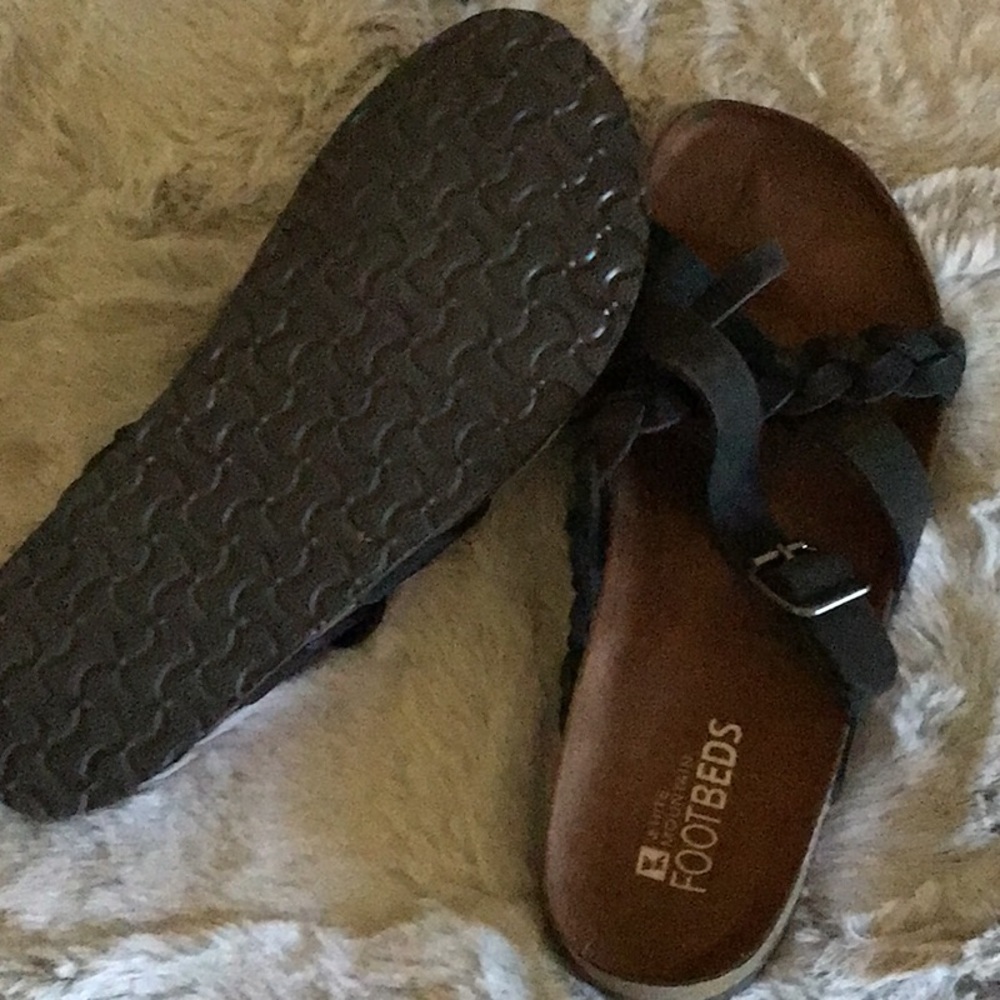 White Mountain Black Sandals with Ergonomic Design - Picture 3 of 4